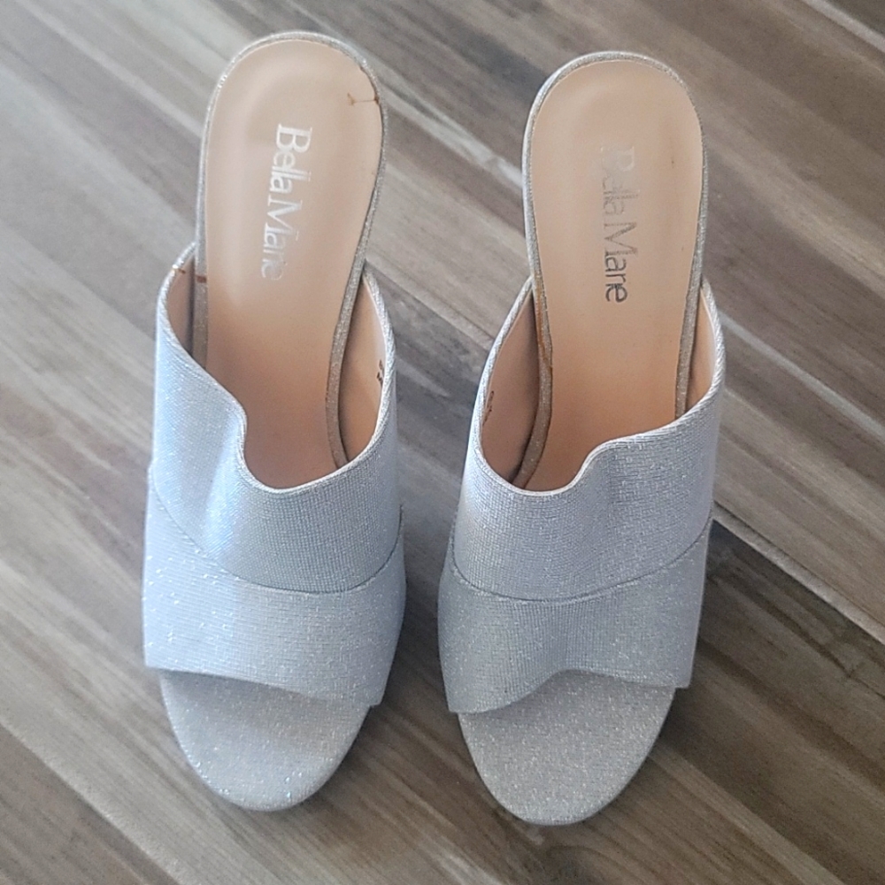 Never worn, they do not match dress as expected.
